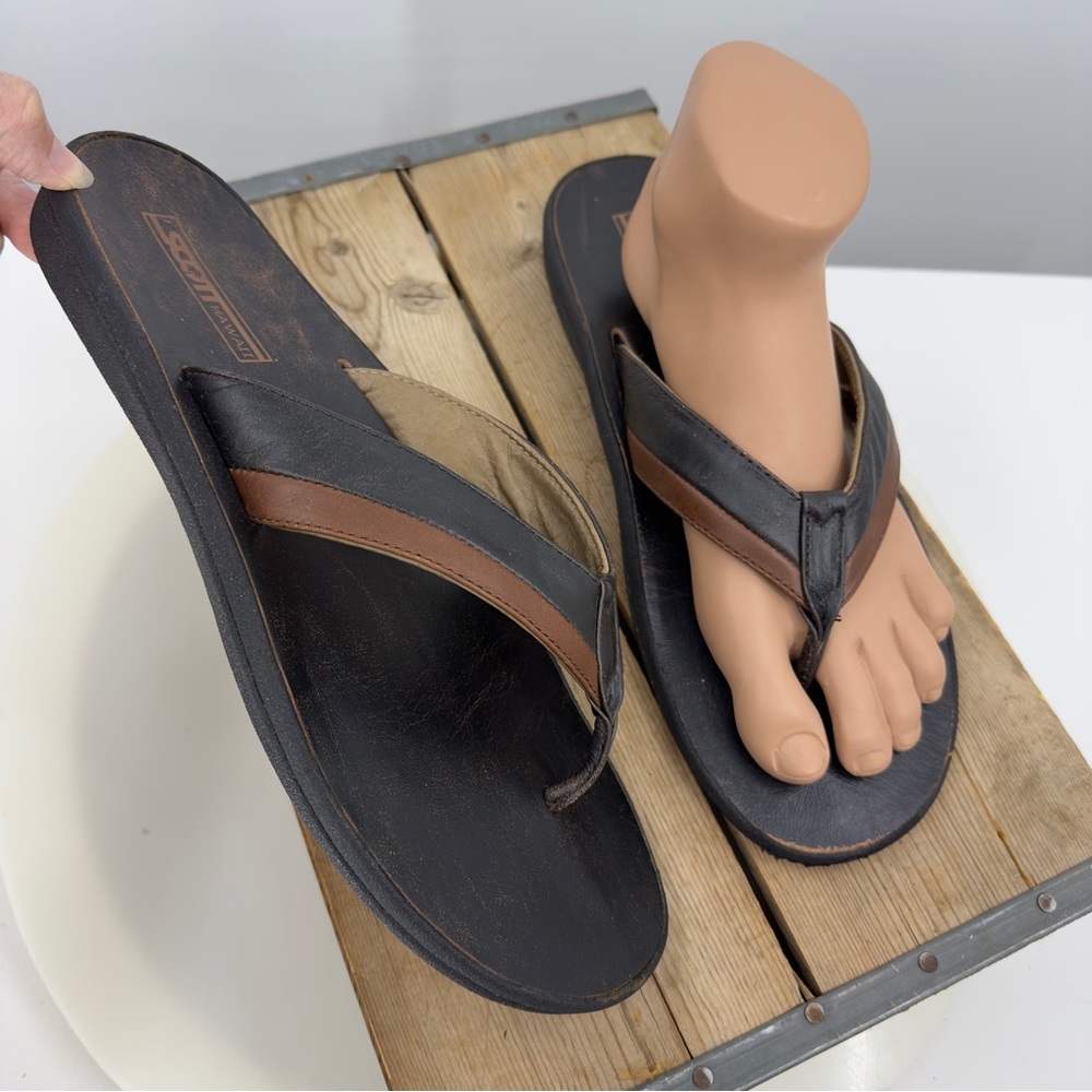 Scott Hawaii Men's Leather Flip Flops Size 13 Sandals Beach Travel Casual Island